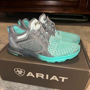 ARIAT Women’s Fuse Sneaker (7.5)